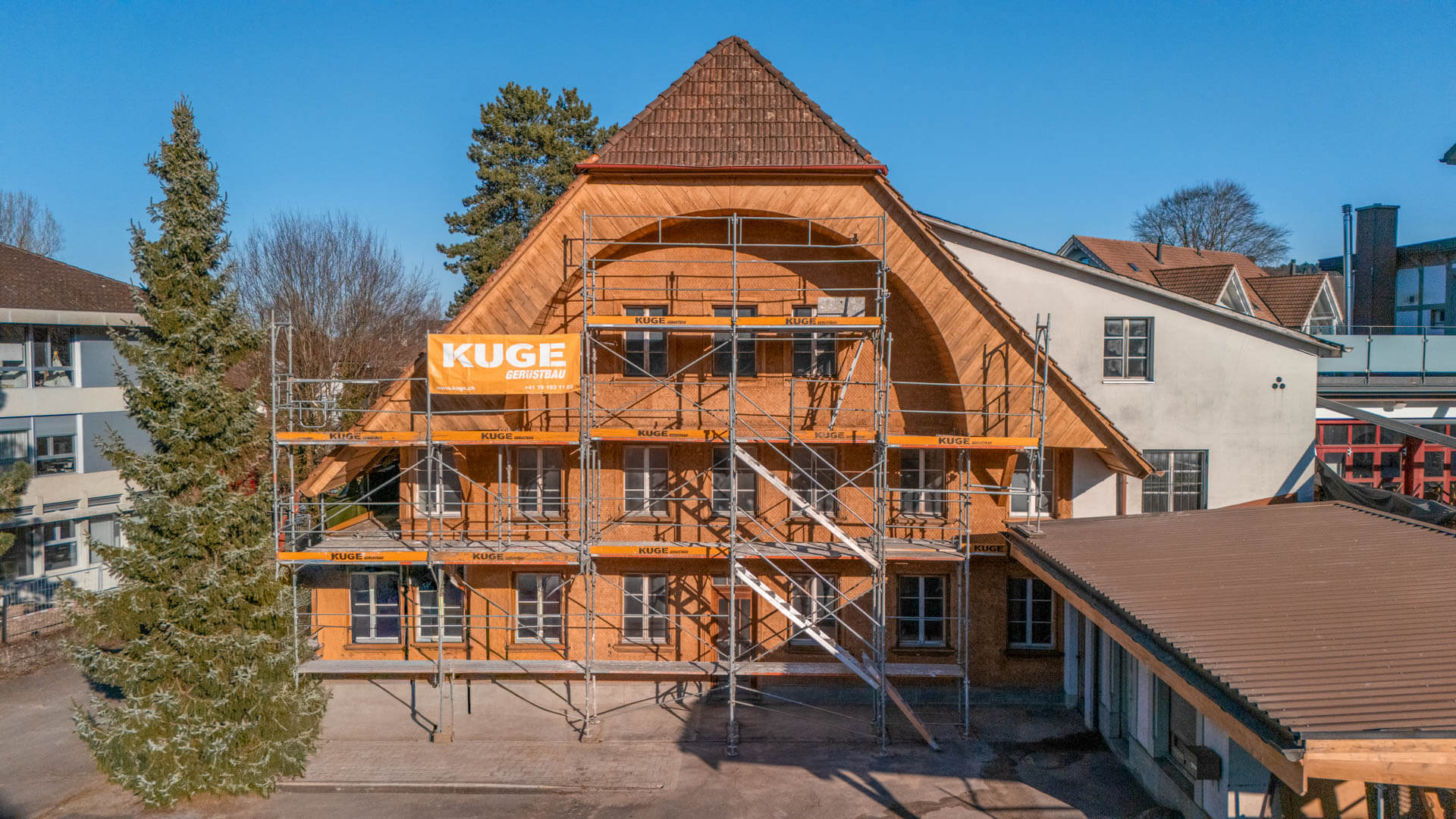 Gerüstbau-Projekt in der Region Basel – Foto: KUGE Bau AG