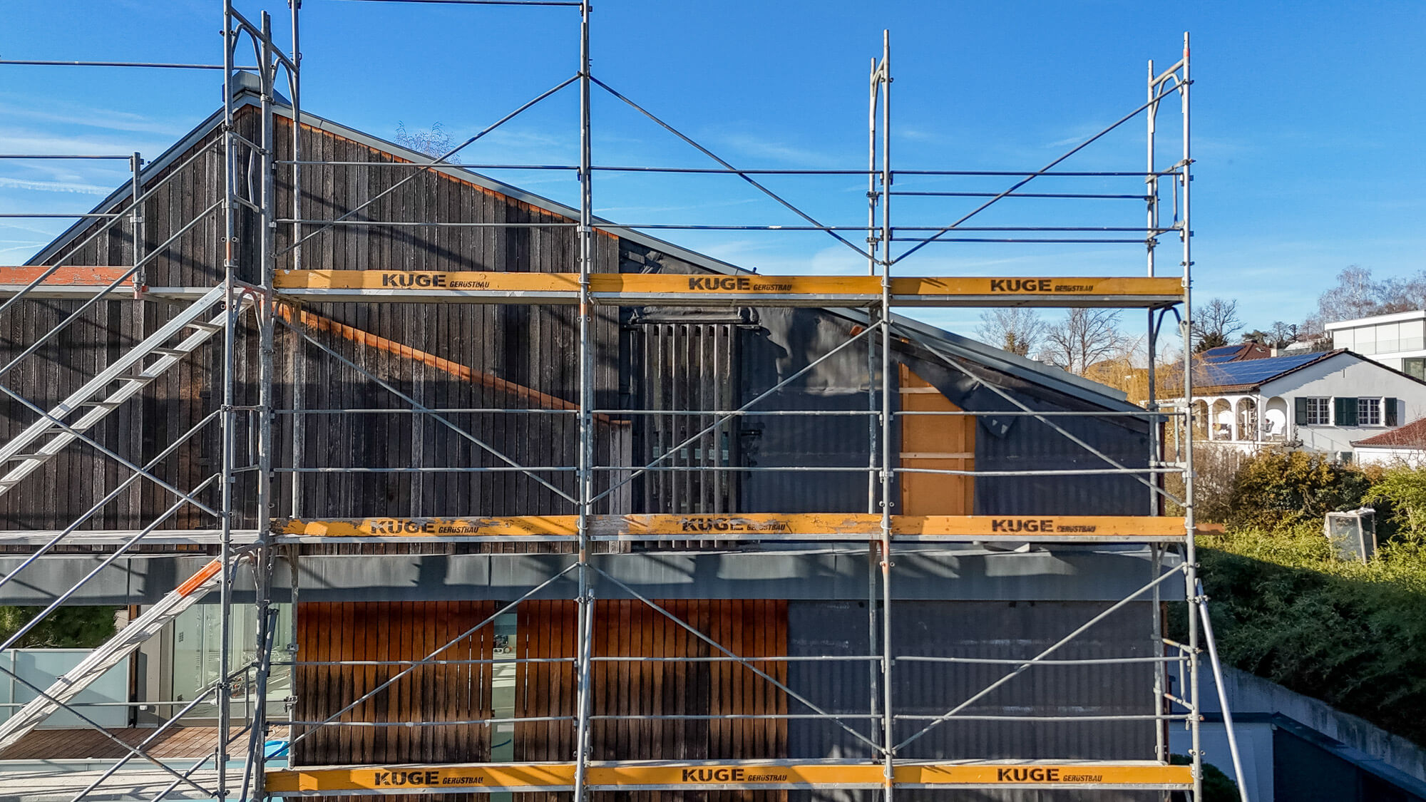 Fassadengerüst in Basel – Foto: KUGE Bau AG